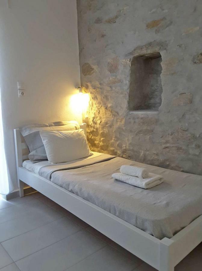 Klironomos Apartments Logaras Exterior photo